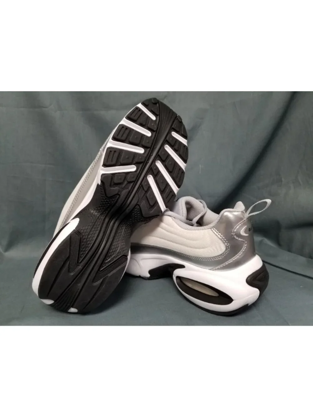 Nike Air Max Portal SE Silver Phantom Sneakers Mesh Women's Size 9.5 NEW No BOX